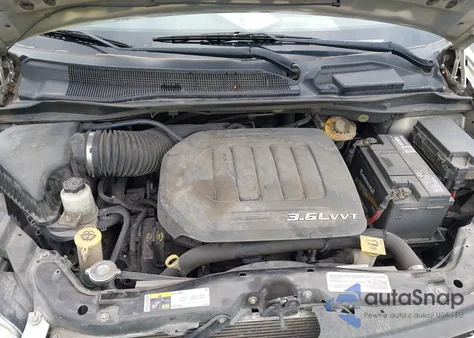 2015 Chrysler Town & Country Touring from USA, damaged, VIN 2C4RC1BG4FR600856